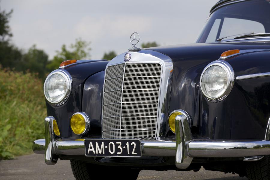  Mercedes-Benz 220 S Cabriolet 1958 года  (фото 19 из 49)